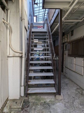 19/29 エントランス