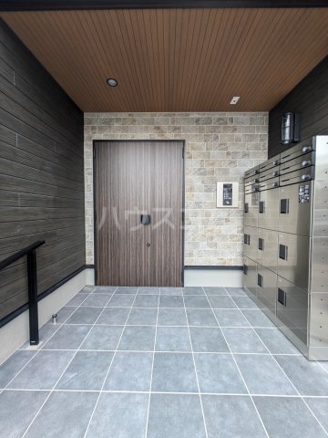 29/30 エントランス