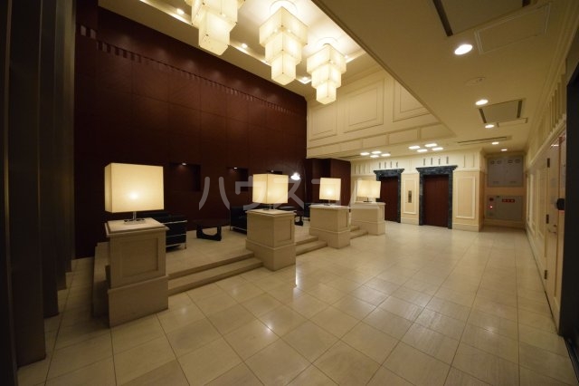 17/28 エントランス