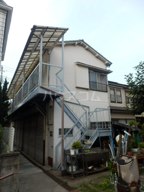 19/27 エントランス