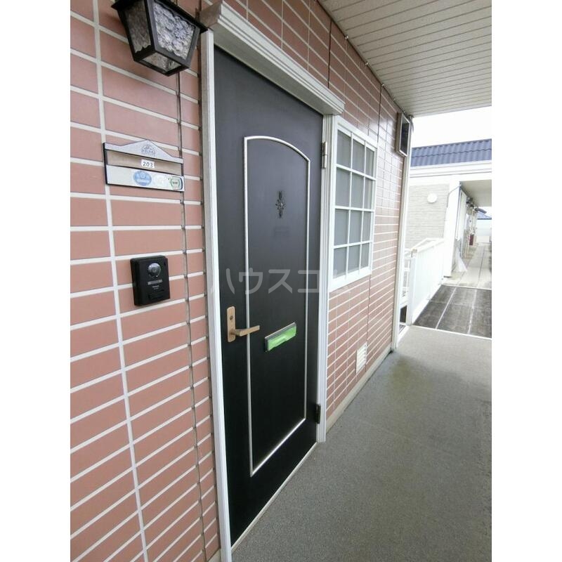 20/29 エントランス