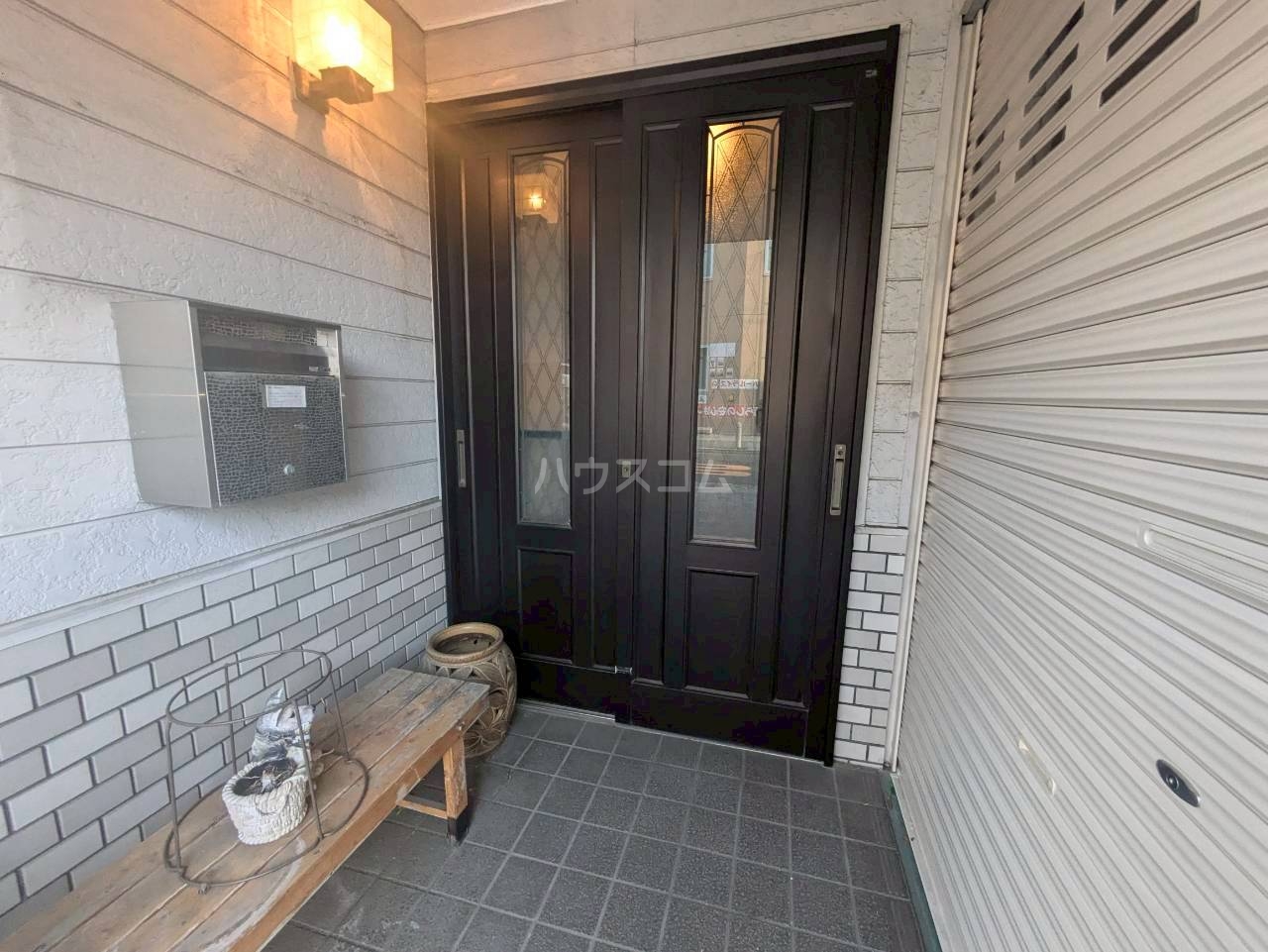 28/30 エントランス