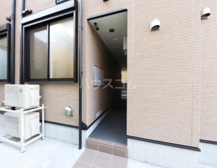 15/16 エントランス