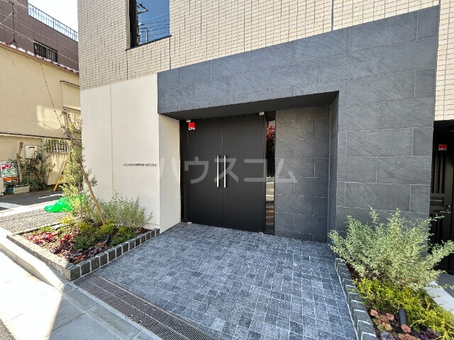 2/5 エントランス