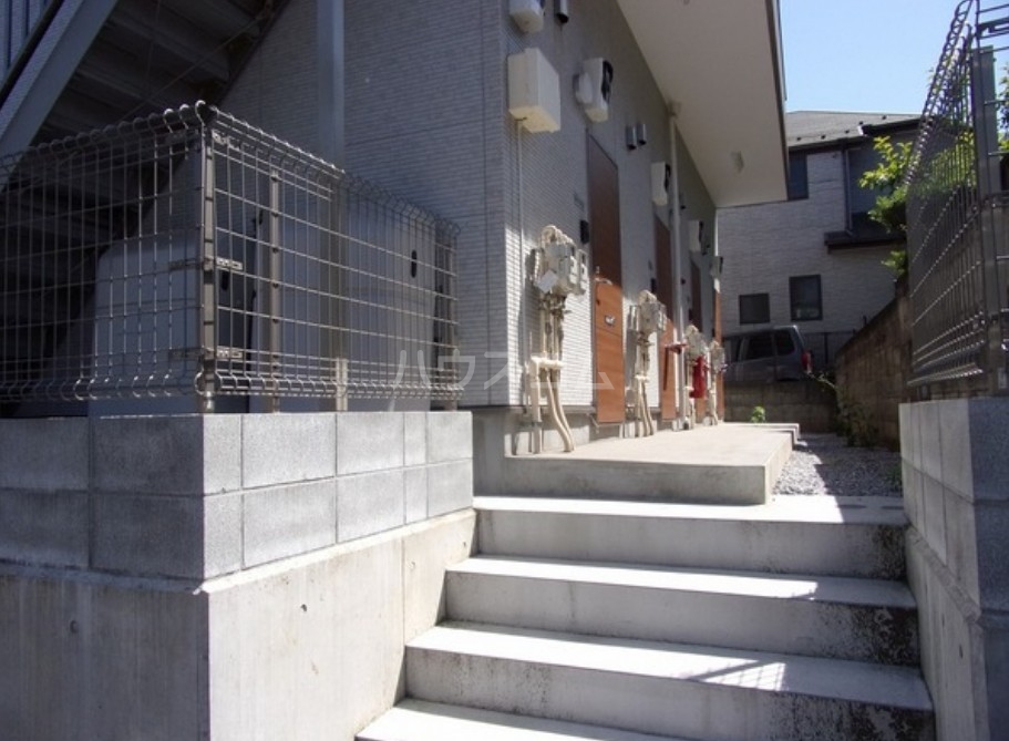 17/24 エントランス