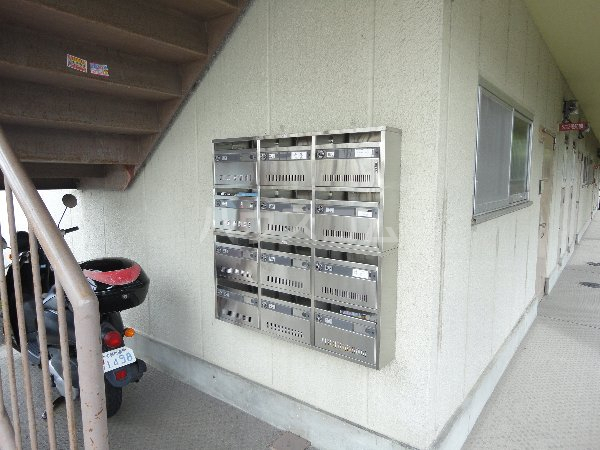 22/30 エントランス