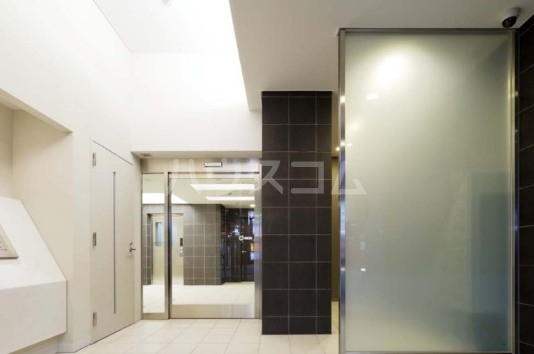 14/21 エントランス