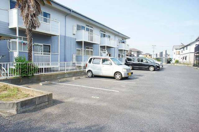 14/23 駐車場