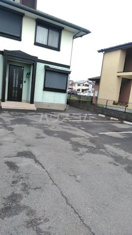 2/7 駐車場