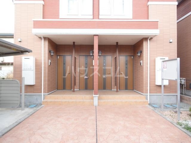 23/30 エントランス