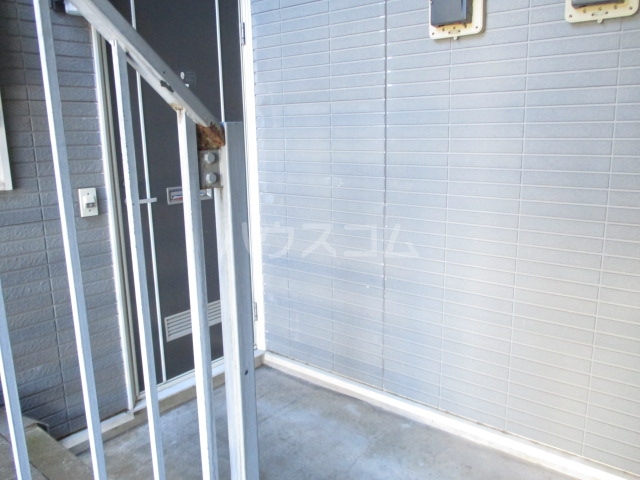 28/30 エントランス