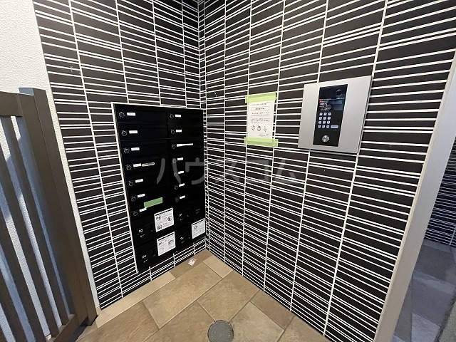 29/30 エントランス