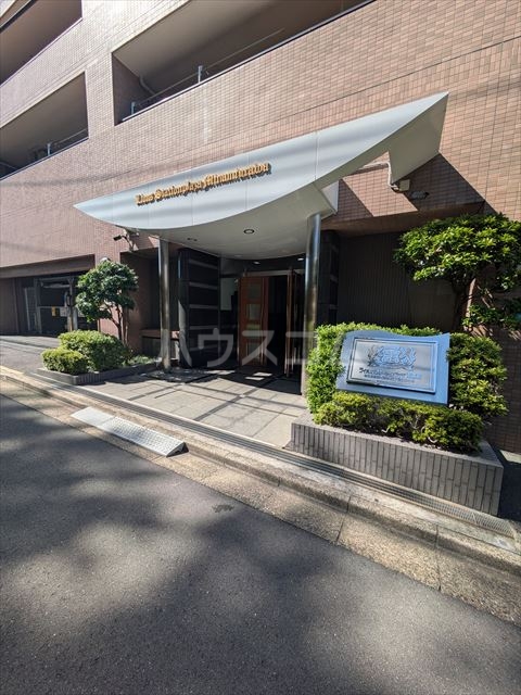 2/3 エントランス