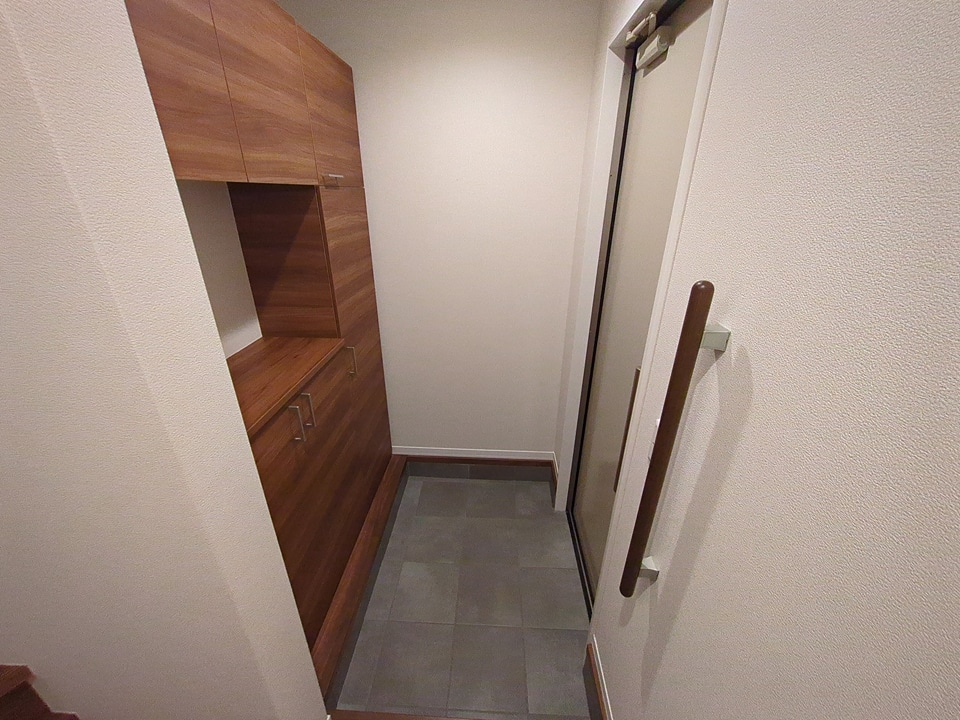 13/30 玄関