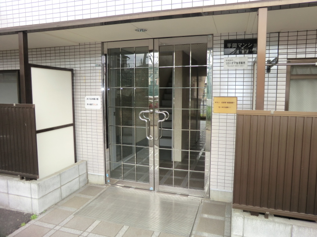 21/30 エントランス