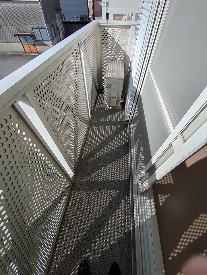 20/30 バルコニー