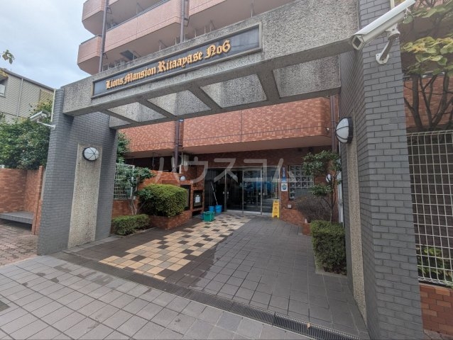 2/3 エントランス