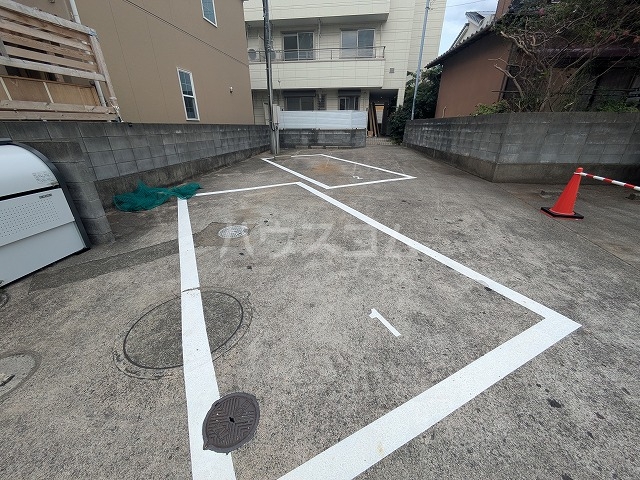 27/29 駐車場
