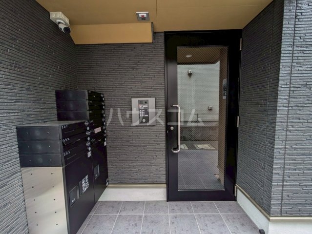 29/30 エントランス