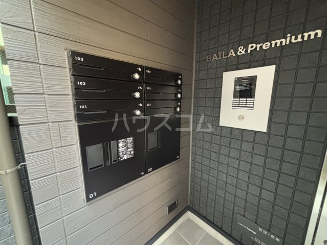 21/30 エントランス