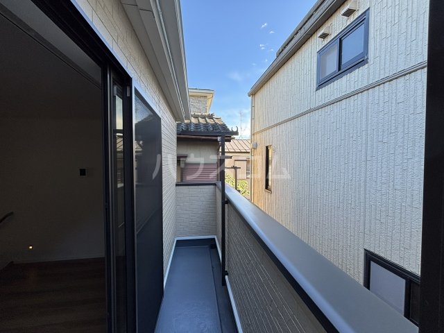 23/30 バルコニー