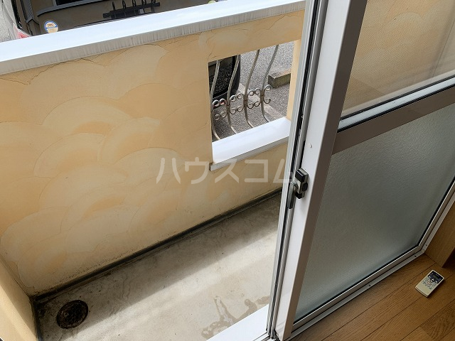 19/30 バルコニー