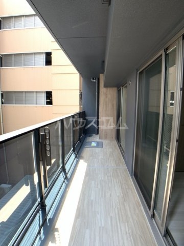 23/30 バルコニー