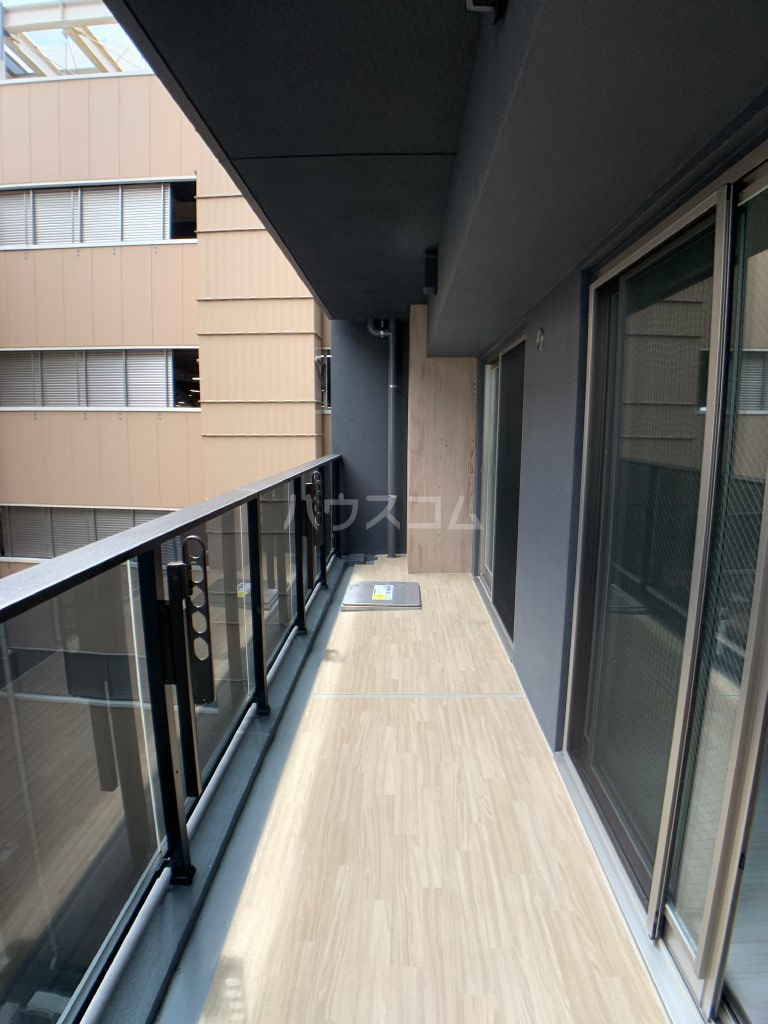 23/30 バルコニー