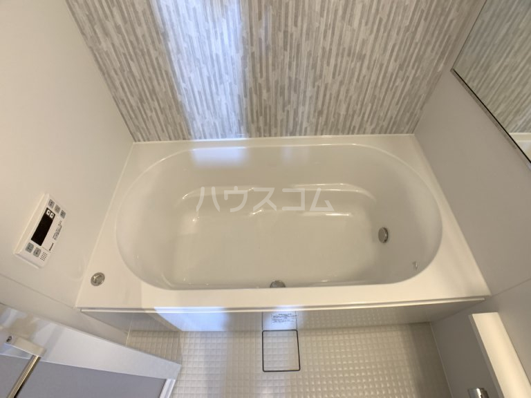 17/30 浴室