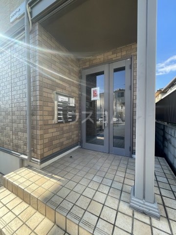 22/30 エントランス