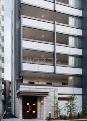 13/23 エントランス