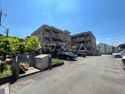 14/23 エントランス