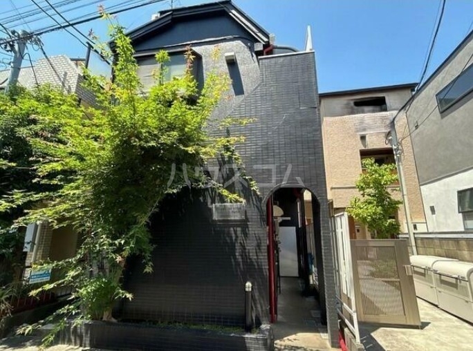 16/25 エントランス