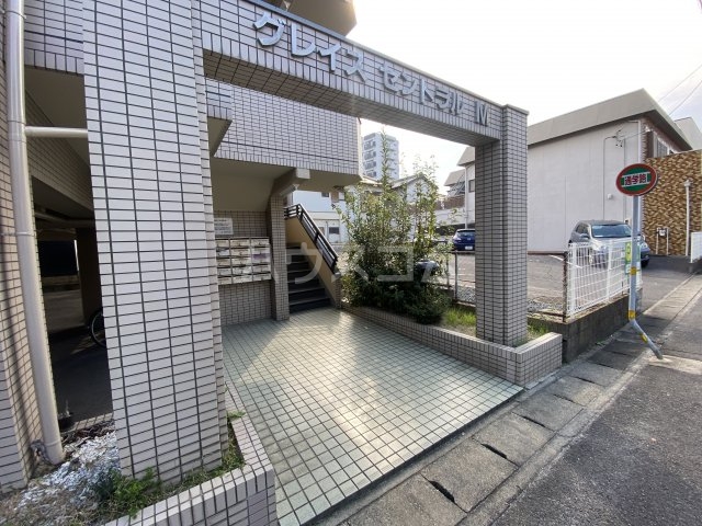 2/4 エントランス