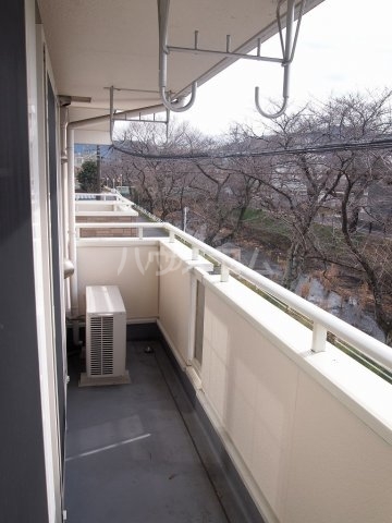 14/23 バルコニー
