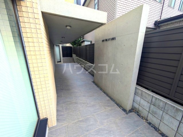 21/28 エントランス