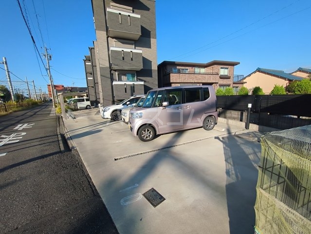22/30 駐車場