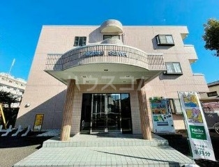 15/23 エントランス