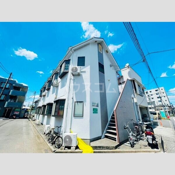 2/2 エントランス