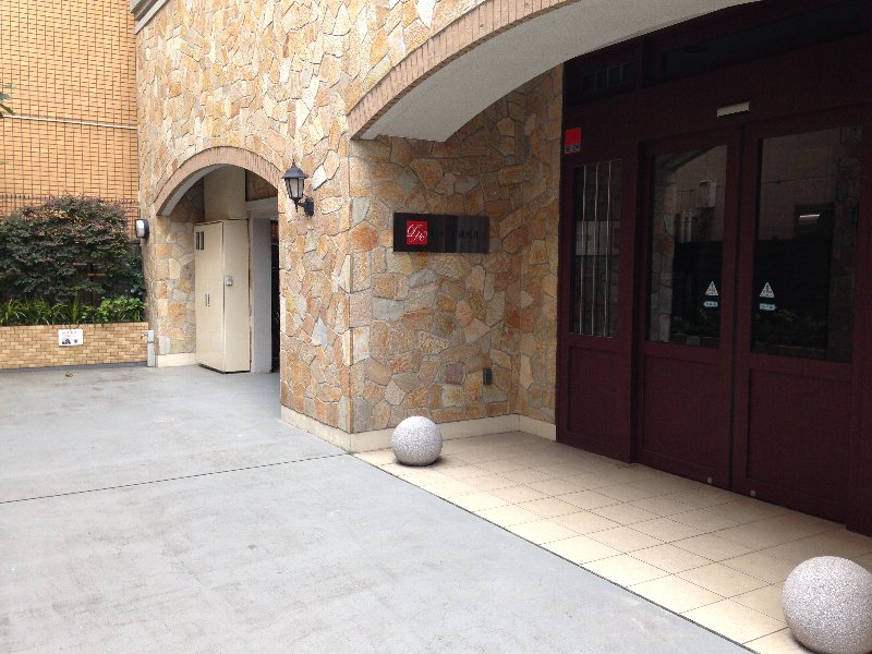 2/5 エントランス