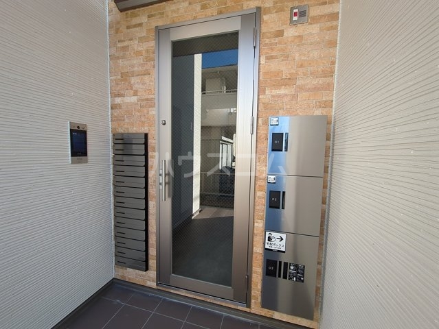 22/30 エントランス