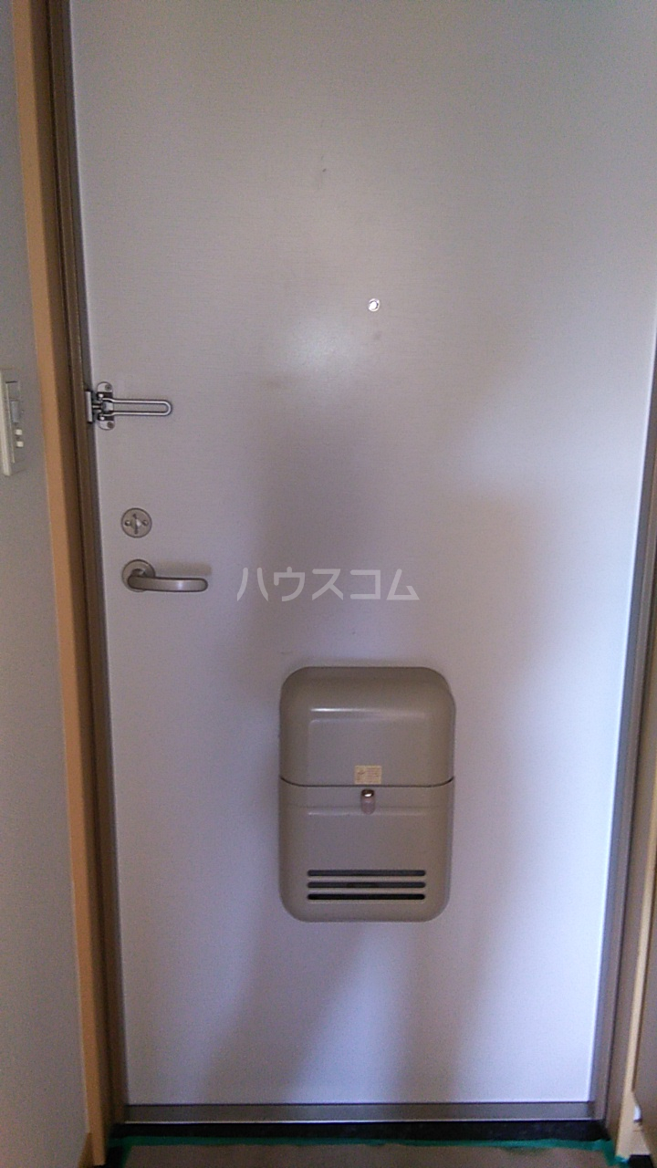 13/30 玄関