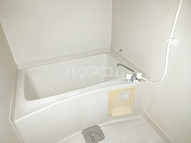 17/30 浴室