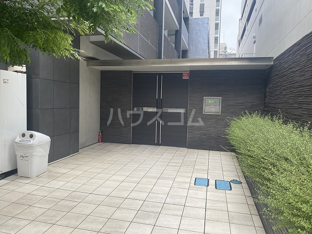 29/30 エントランス