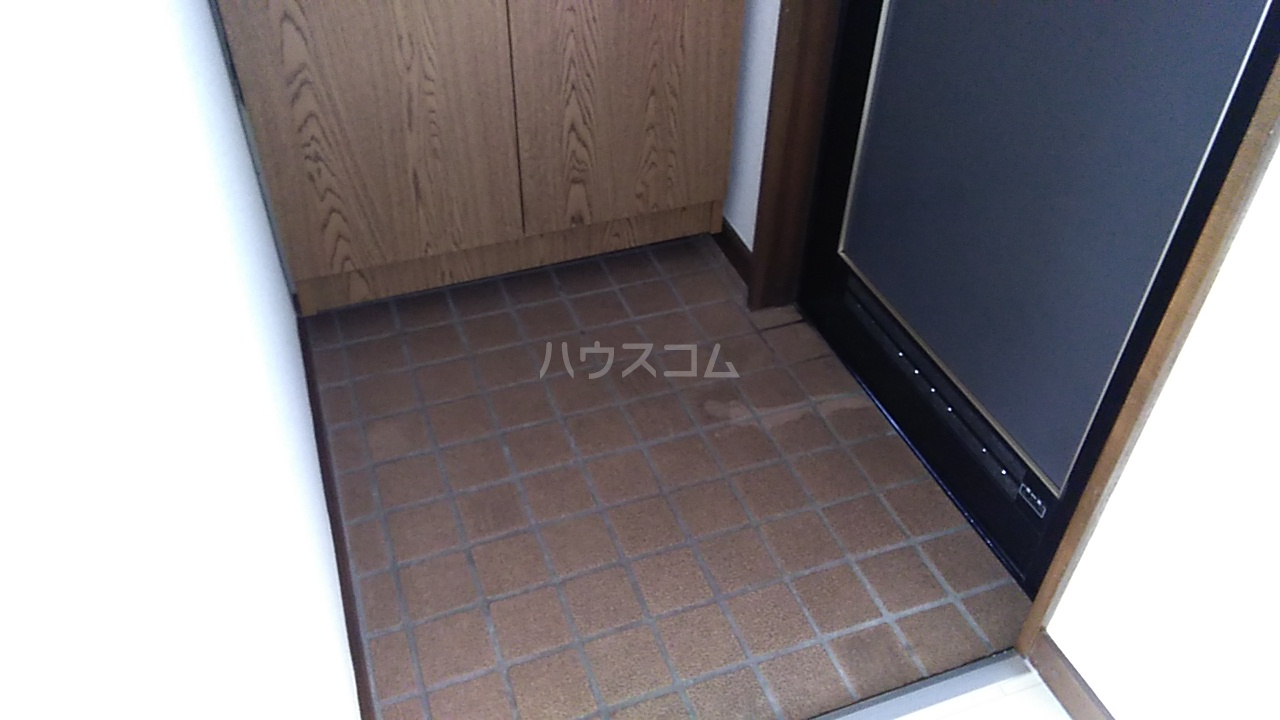 13/30 玄関
