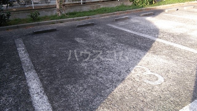 3/5 駐車場