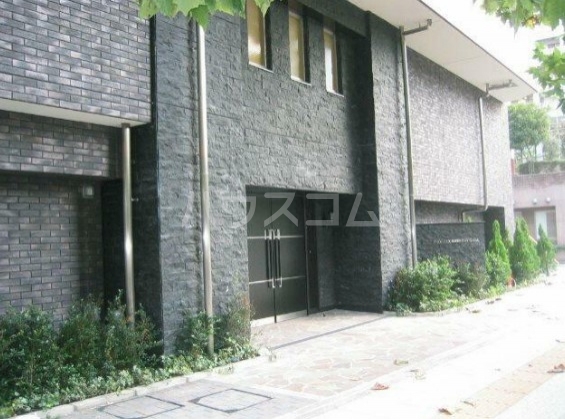 17/25 エントランス