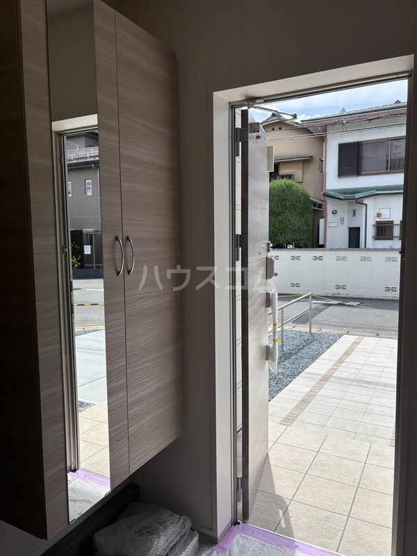 13/30 玄関