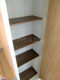 16/16 エントランス