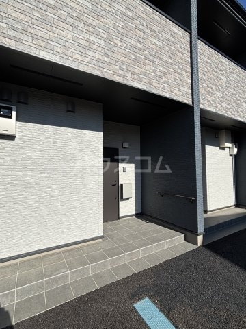 21/30 エントランス